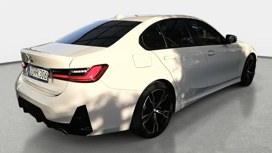 BMW Seria 3 318i M Sport aut