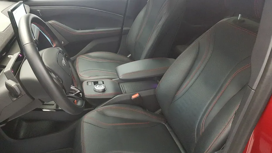 FORD Mustang Mach-E Mustang Mach-E 75kWh AWD Premium