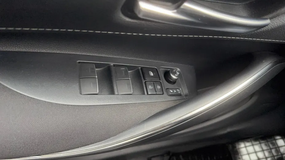 SUZUKI Swace Swace 1.8 Hybrid Premium Plus CVT