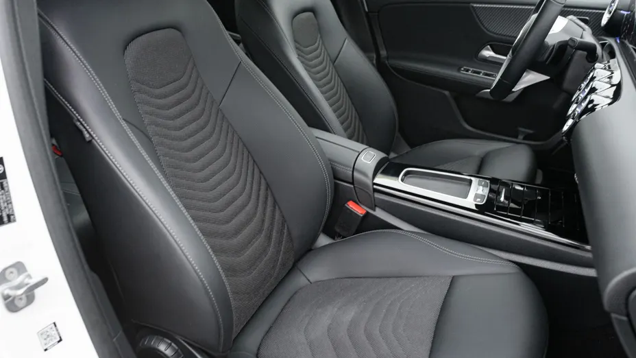 MERCEDES-BENZ A Klasa A 200 Progressive 7G-DCT