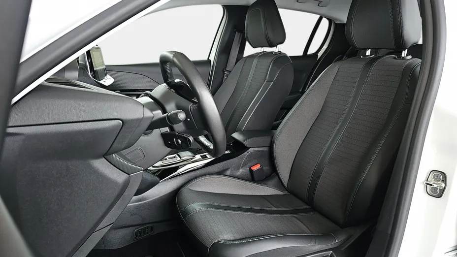 PEUGEOT 208 e-208 Allure