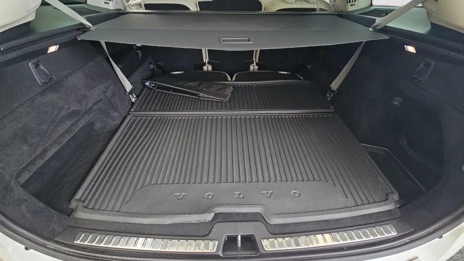 VOLVO XC90 XC90 T8 AWD Plug-In Hybrid Plus Bright 7os aut