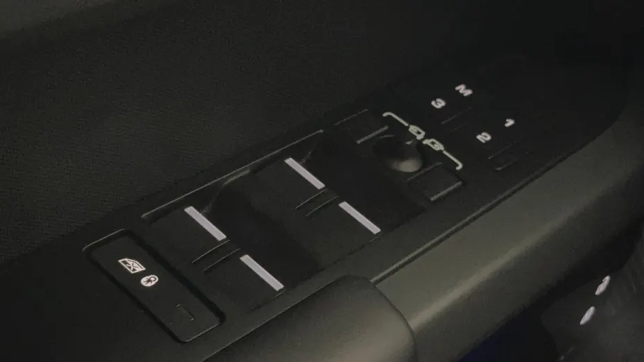 LAND ROVER Defender Defender 130 3.0 D300 mHEV X