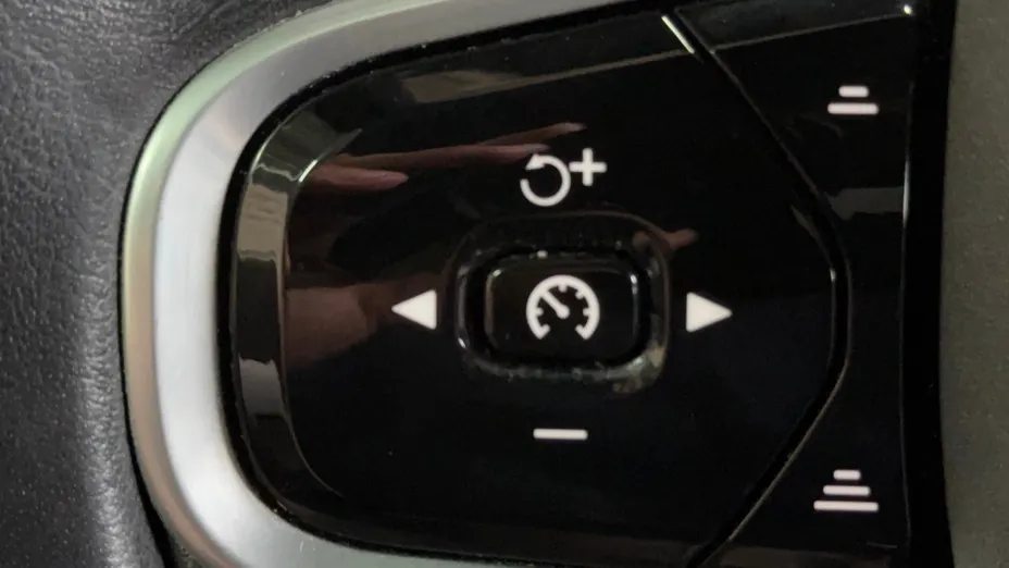 VOLVO XC90 XC90 B5 D AWD Momentum Pro aut
