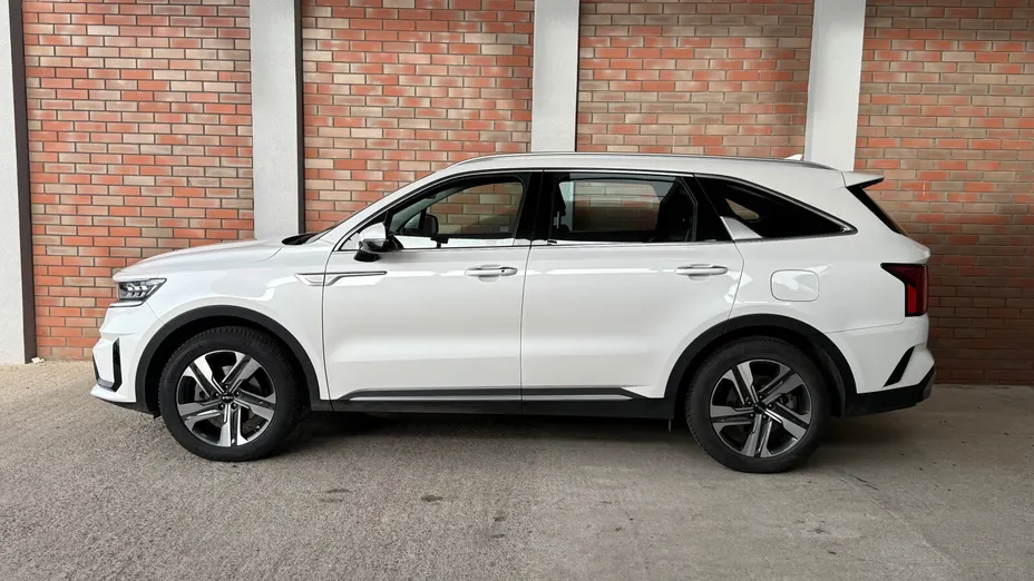 KIA Sorento Sorento 1.6 T-GDI HEV L 4WD aut 7os.