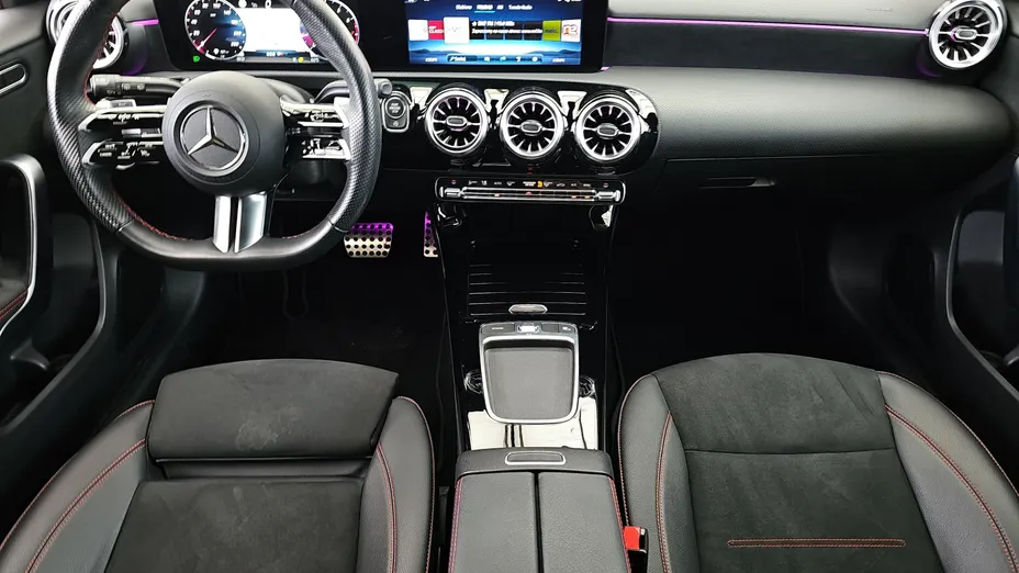 MERCEDES-BENZ A Klasa A 200 AMG Line 7G-DCT