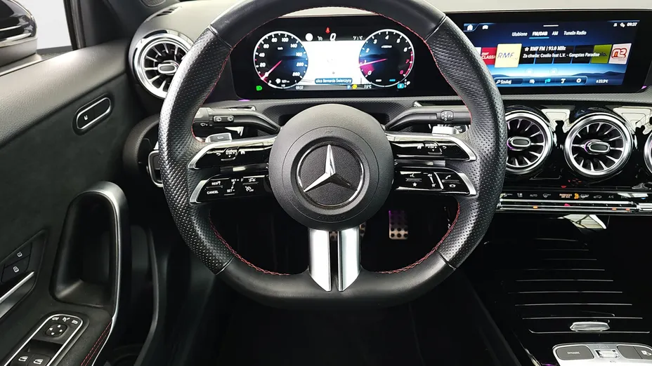 MERCEDES-BENZ A Klasa A 200 AMG Line 7G-DCT