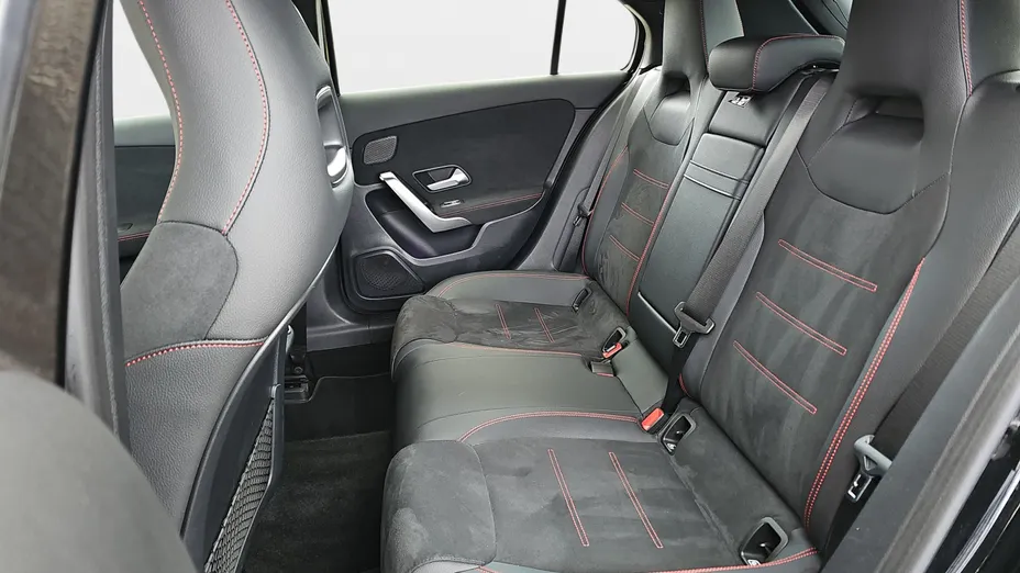 MERCEDES-BENZ A Klasa A 200 AMG Line 7G-DCT