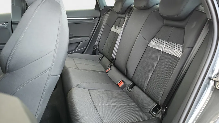 AUDI A3 A3 35 TFSI mHEV S Line S tronic