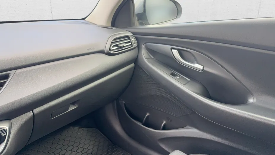 HYUNDAI i30 i30 1.5 DPI Smart