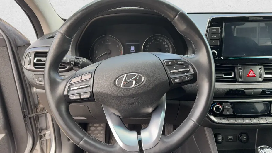 HYUNDAI i30 i30 1.5 DPI Smart