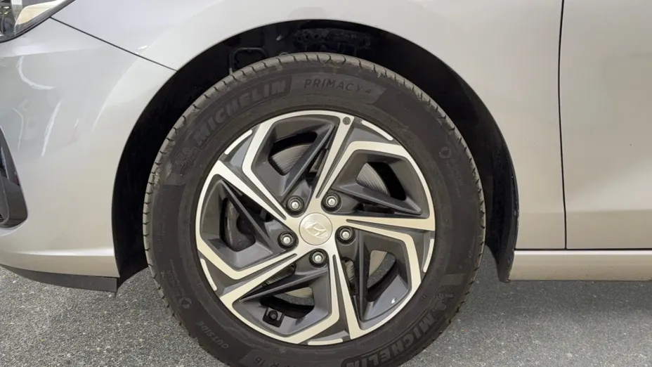 HYUNDAI i30 i30 1.5 DPI Smart