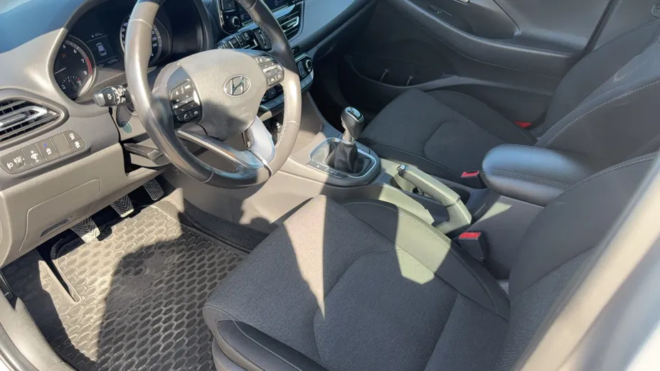 HYUNDAI i30 i30 1.5 T-GDI 48V Smart