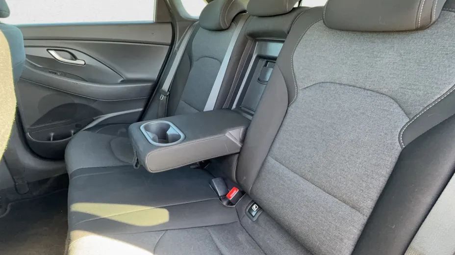 HYUNDAI i30 i30 1.5 T-GDI 48V Smart