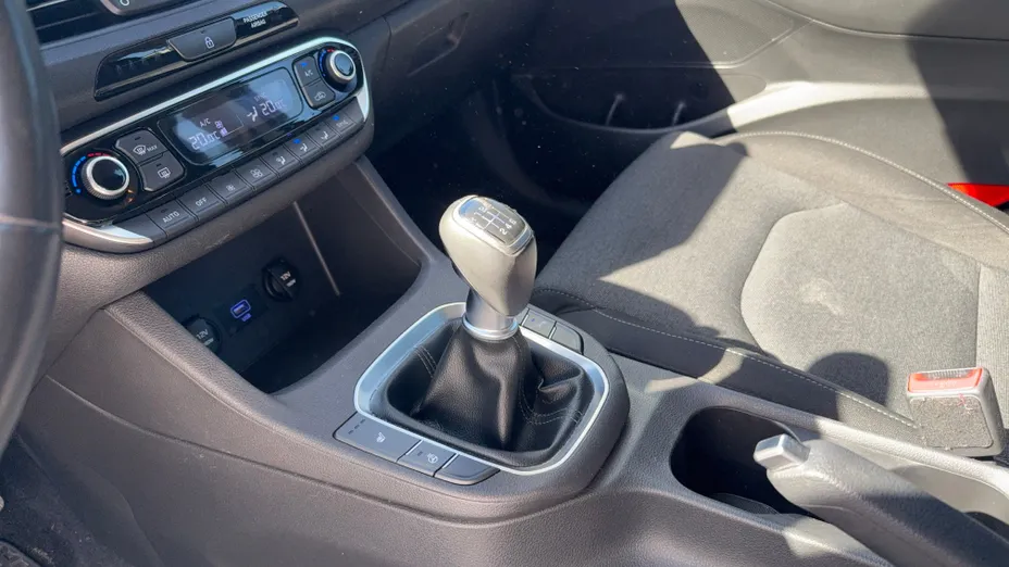 HYUNDAI i30 i30 1.5 DPI Smart