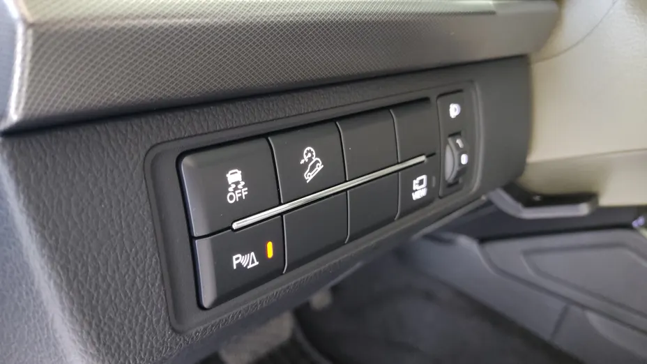 KGM / SSANGYONG Musso Musso Grand 2.2 e-XDi Wild 4WD aut