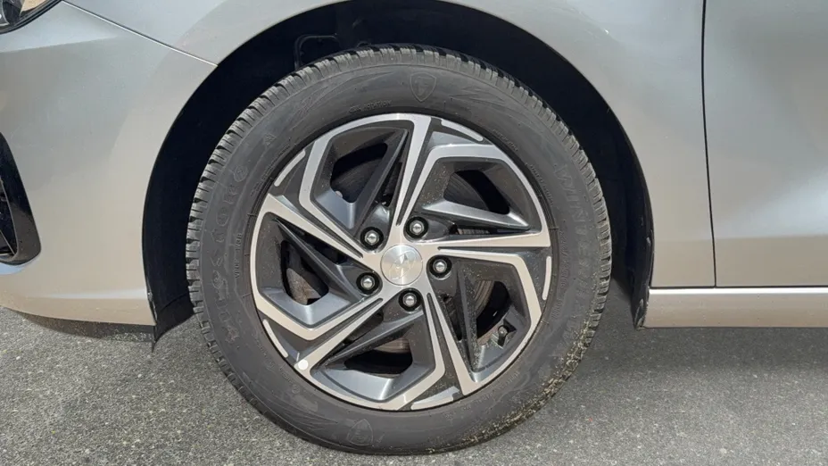 HYUNDAI i30 i30 1.5 DPI Smart
