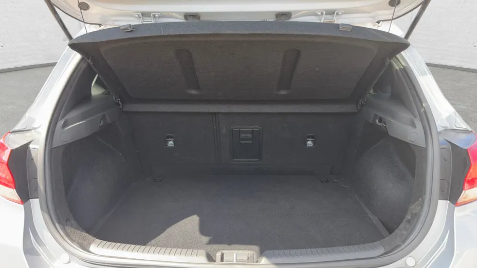HYUNDAI i30 i30 1.5 DPI Smart