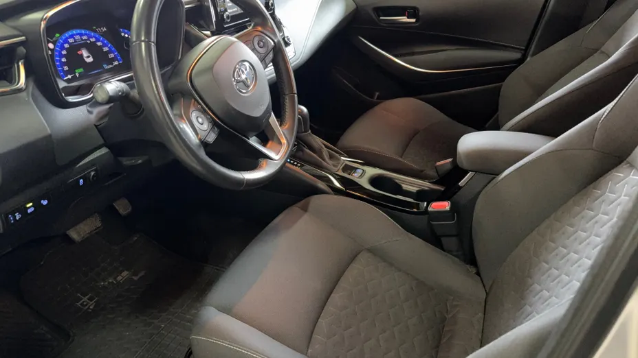 TOYOTA Corolla Corolla 2.0 Hybrid Comfort
