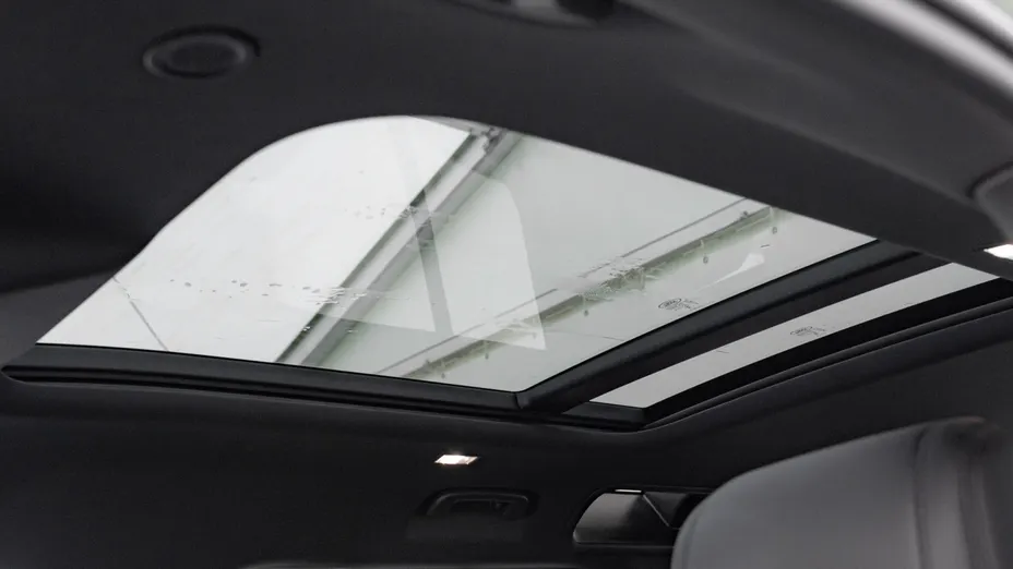 LAND ROVER Defender Defender 110 3.0 D300 mHEV SE