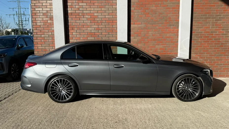 MERCEDES-BENZ C Klasa C 220 d mHEV 4-Matic AMG