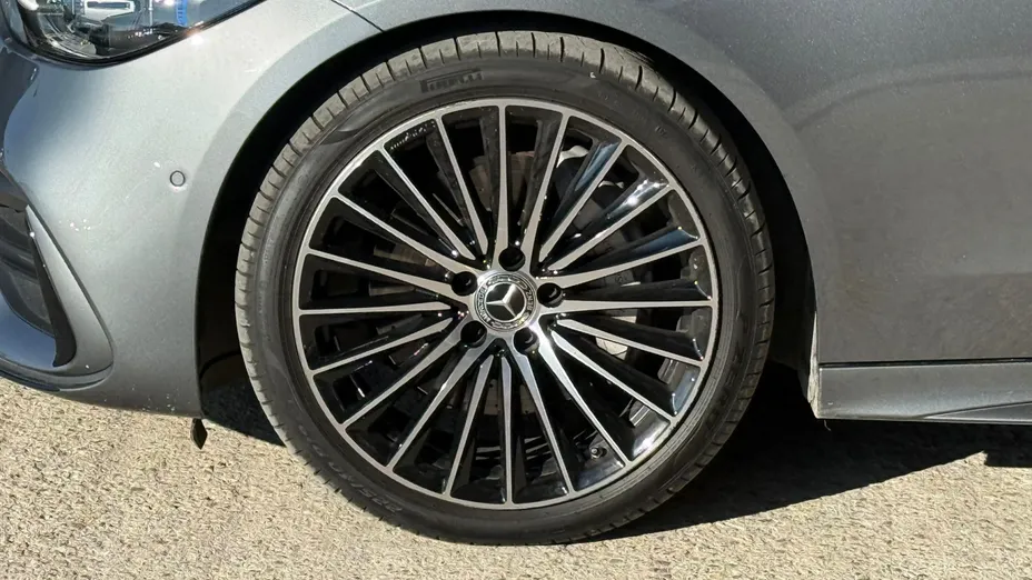 MERCEDES-BENZ C Klasa C 220 d mHEV 4-Matic AMG