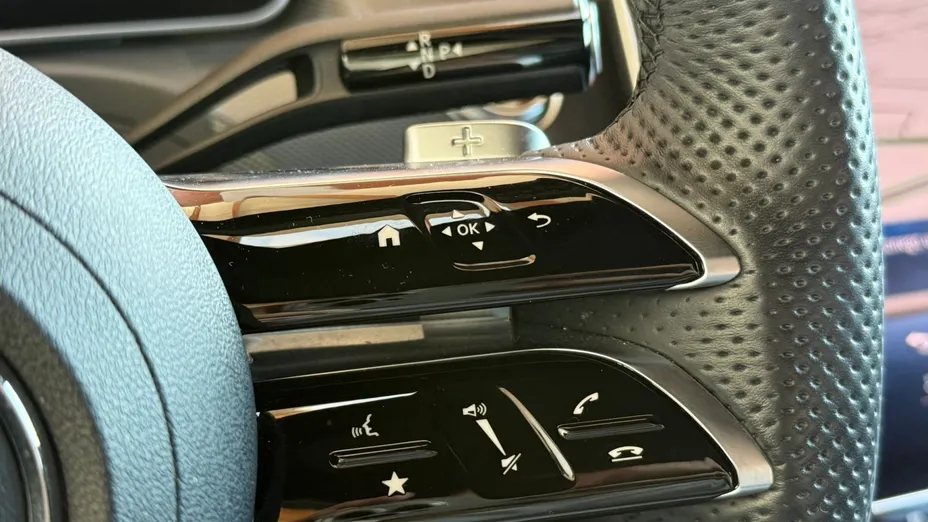 MERCEDES-BENZ C Klasa C 220 d mHEV 4-Matic AMG