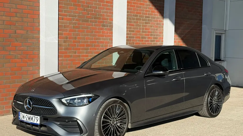MERCEDES-BENZ C Klasa C 220 d mHEV 4-Matic AMG