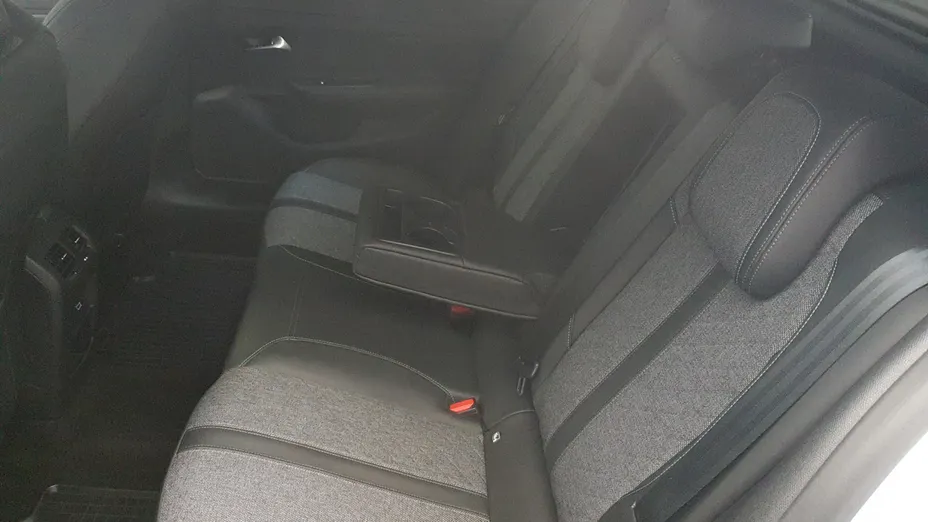 PEUGEOT 408 408 1.2 PureTech Allure S&S EAT8