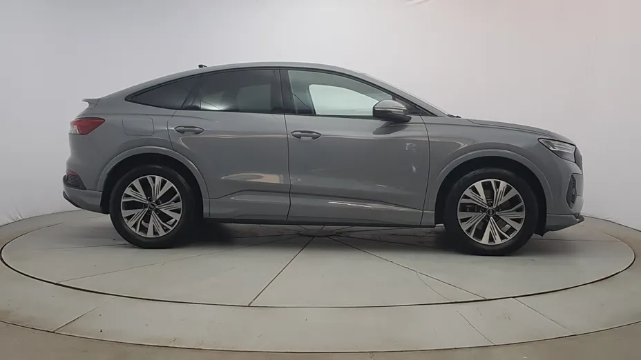 AUDI Q4 Q4 e-tron 35 52kWh Advanced