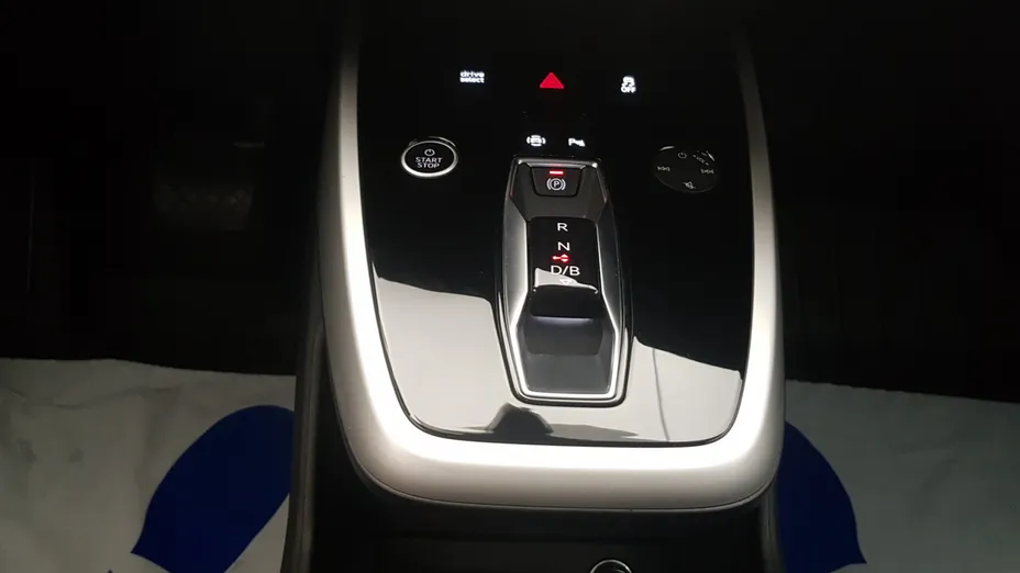 AUDI Q4 Q4 e-tron 35 52kWh Advanced