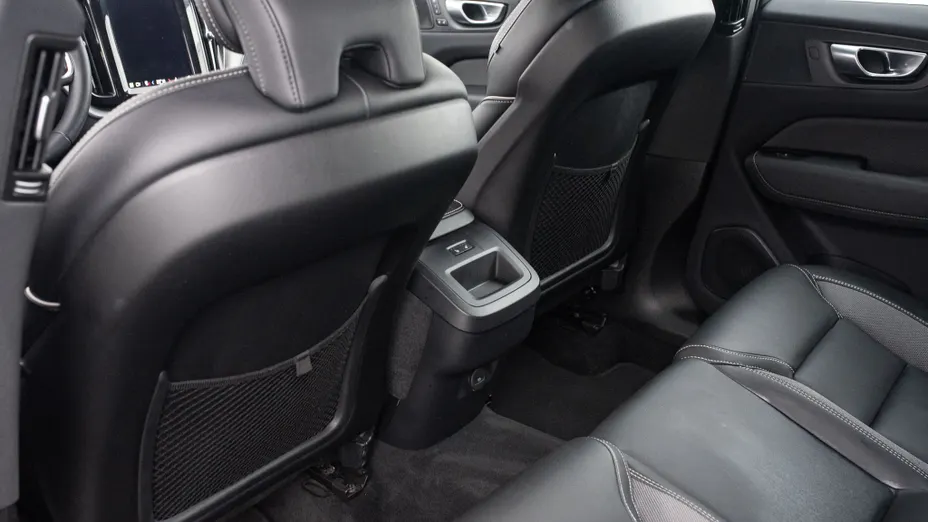 VOLVO XC60 XC60 B4 B Plus Dark aut