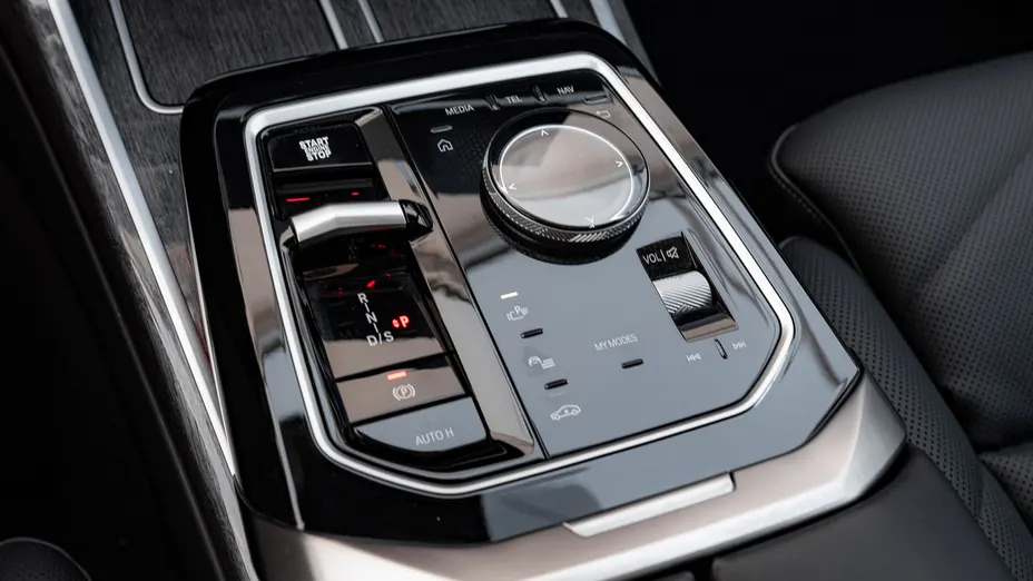 BMW Seria 7 740d xDrive mHEV sport-aut