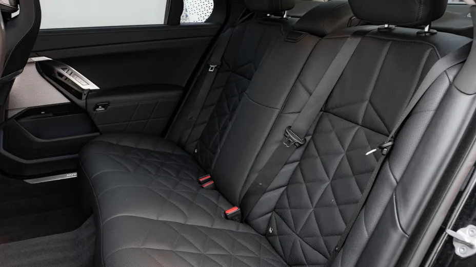 BMW Seria 7 740d xDrive mHEV sport-aut