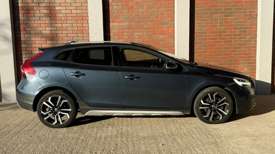 VOLVO V40 Cross Country V40 CC D3 Drive-E Momentum aut
