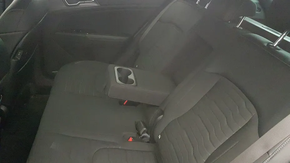 KIA Sportage Sportage 1.6 T-GDI HEV Business Line 4WD aut