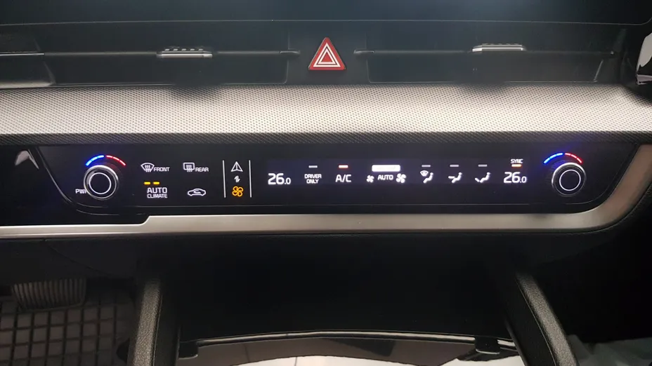 KIA Sportage Sportage 1.6 T-GDI HEV Business Line 4WD aut