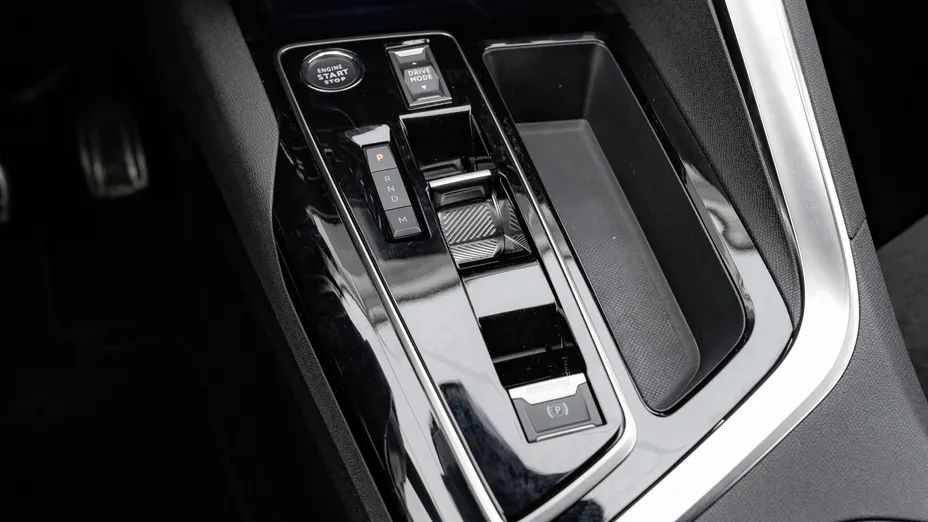 PEUGEOT 3008 3008 1.5 BlueHDi GT S&S EAT8