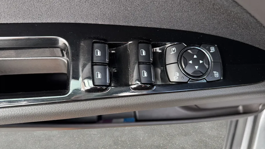 FORD Mondeo Mondeo 2.0 Hybrid Titanium