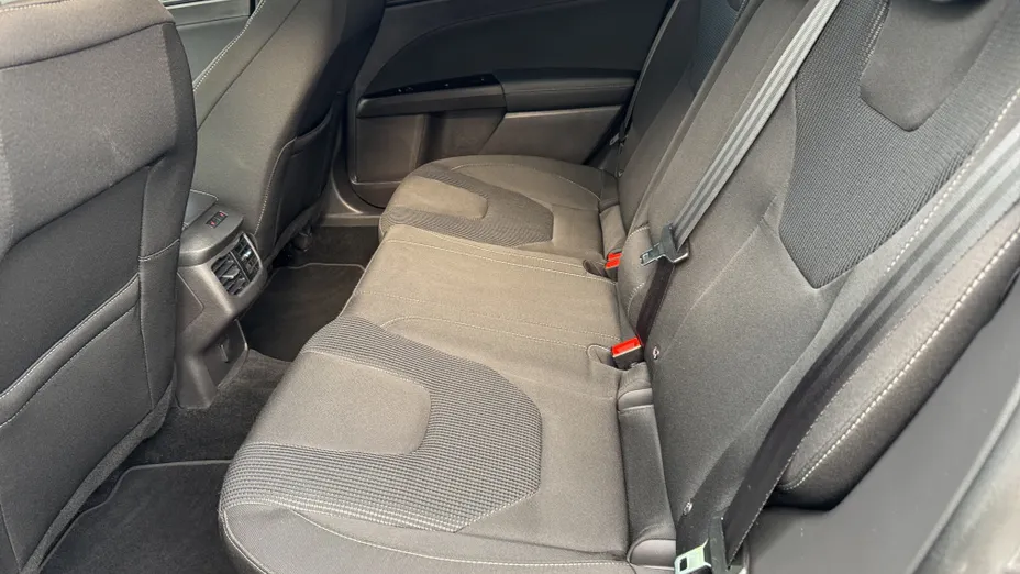 FORD Mondeo Mondeo 2.0 Hybrid Titanium