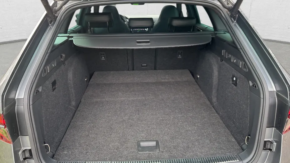 SKODA Superb Superb 2.0 TDI SCR 4x4 Sportline DSG
