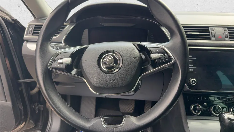 SKODA Superb Superb 2.0 TSI Ambition DSG