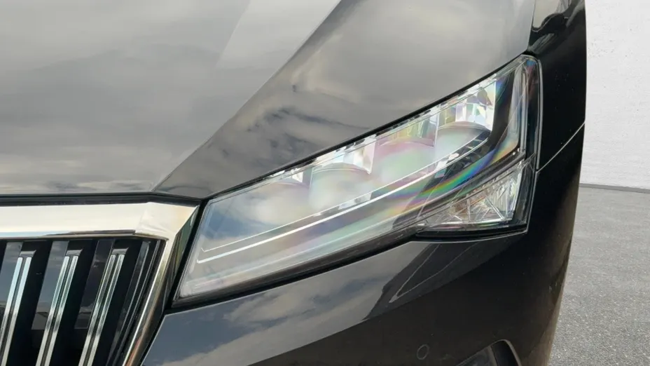SKODA Superb Superb 2.0 TSI Ambition DSG