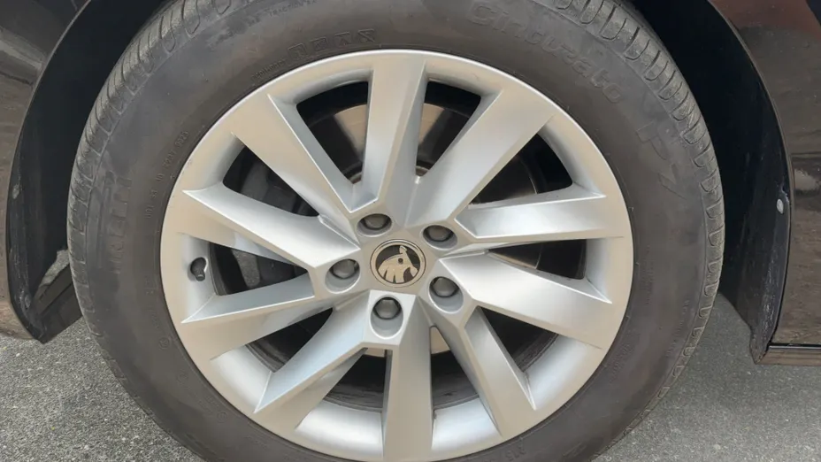 SKODA Superb Superb 2.0 TSI Ambition DSG