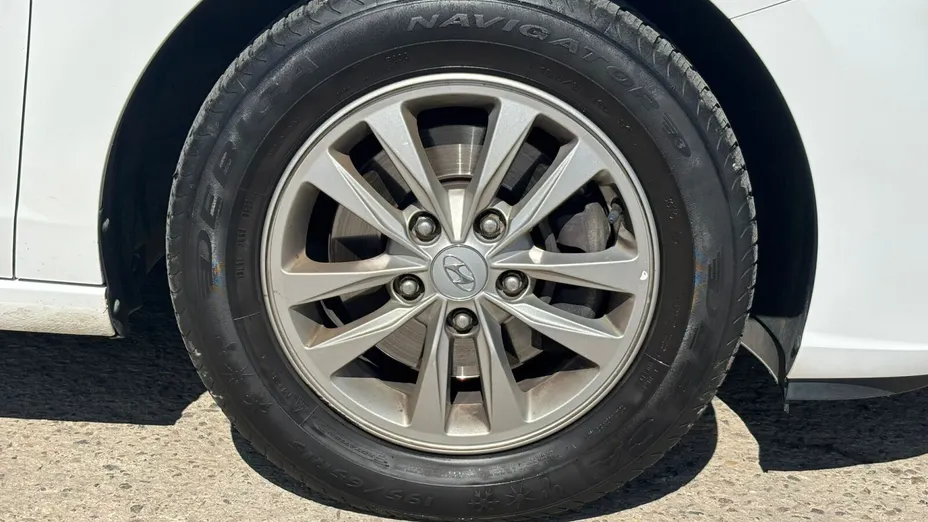 HYUNDAI i30 i30 1.0 T-GDI Modern