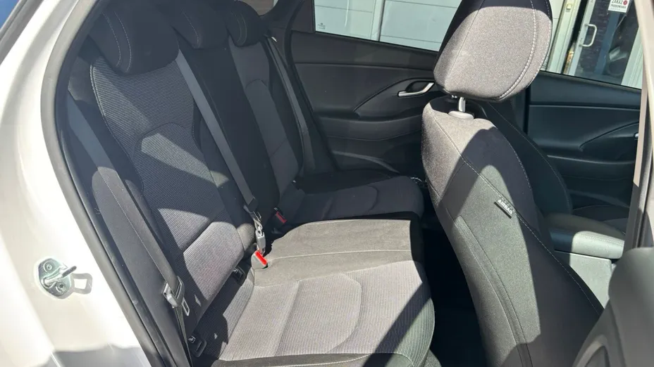 HYUNDAI i30 i30 1.0 T-GDI Modern