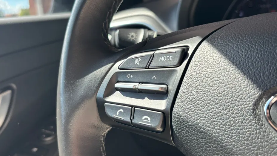 HYUNDAI i30 i30 1.0 T-GDI Modern