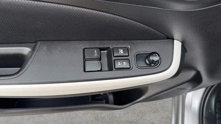 SUZUKI Swift Swift 1.2 Dualjet SHVS Premium