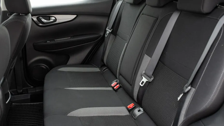 NISSAN Qashqai Qashqai 1.3 DIG-T Acenta