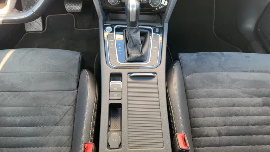 VOLKSWAGEN Passat Passat 2.0 TDI Elegance DSG